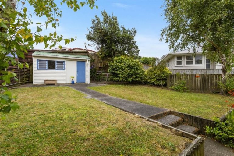 Photo of property in 29 Mark Avenue, Paparangi, Wellington, 6037