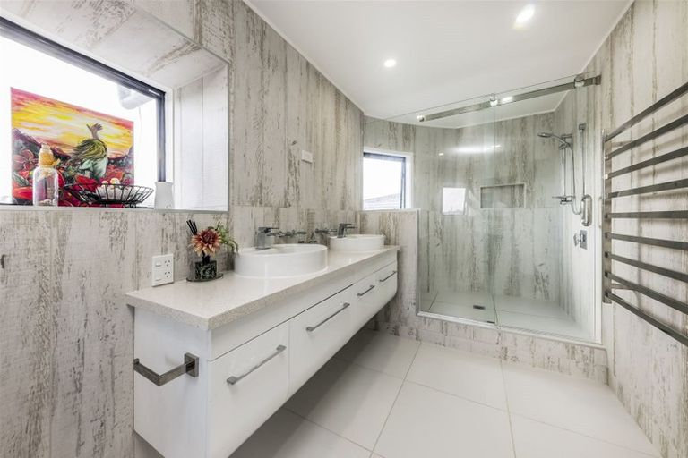 Photo of property in 125 Beach Road, Pahurehure, Papakura, 2113