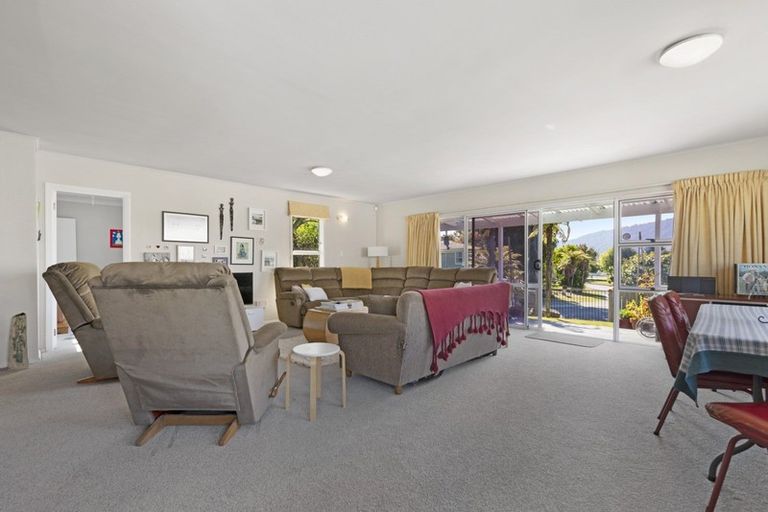 Photo of property in 14 Delphi Place, Sunnybrook, Rotorua, 3015