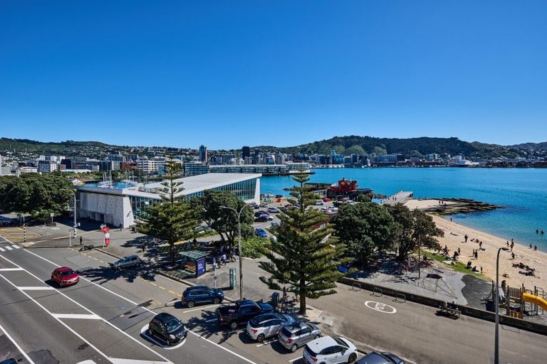 Photo of property in 10/166 Oriental Parade, Oriental Bay, Wellington, 6011