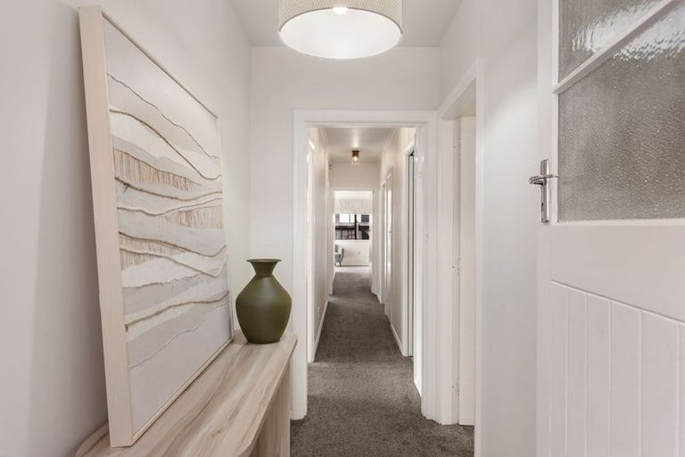 Photo of property in 92a Memorial Avenue, Ilam, Christchurch, 8053