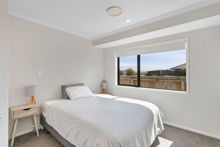 Photo of property in 21 Longstaff Drive, Bell Block, New Plymouth, 4312