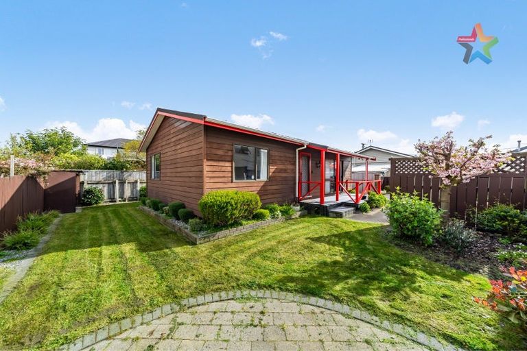 Photo of property in 2/37 Leighton Avenue, Waiwhetu, Lower Hutt, 5010