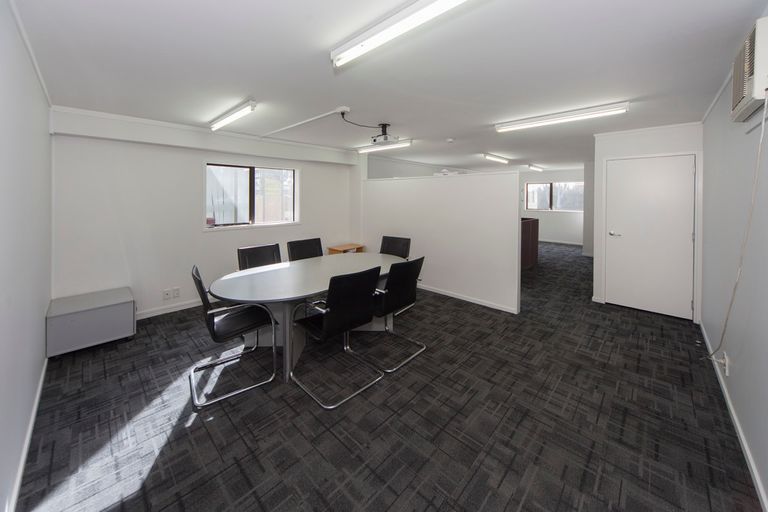 Photo of property in 13 Central Park Drive, Te Atatu South, Auckland, 0610