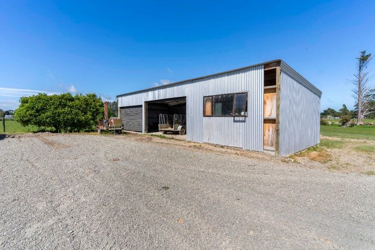 Photo of property in 201 Egerton Road, Winton, 9781