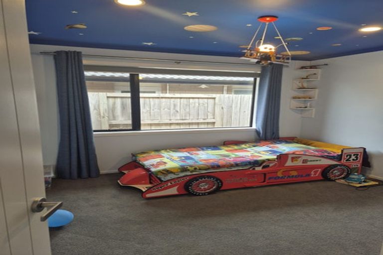 Photo of property in 18 Teatree Close, Huntington, Hamilton, 3210