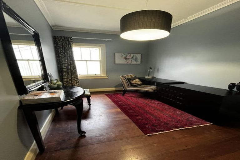 Photo of property in 35 Glenbervie Terrace, Thorndon, Wellington, 6011