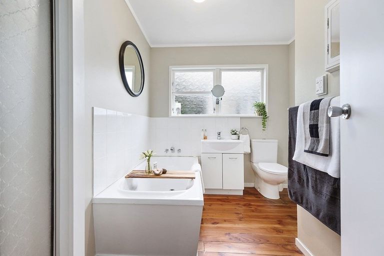 Photo of property in 126a Miramar Avenue, Miramar, Wellington, 6022