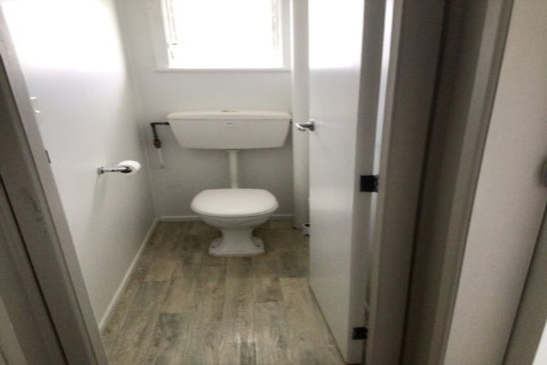 Photo of property in 1/148 Ngatai Road, Otumoetai, Tauranga, 3110