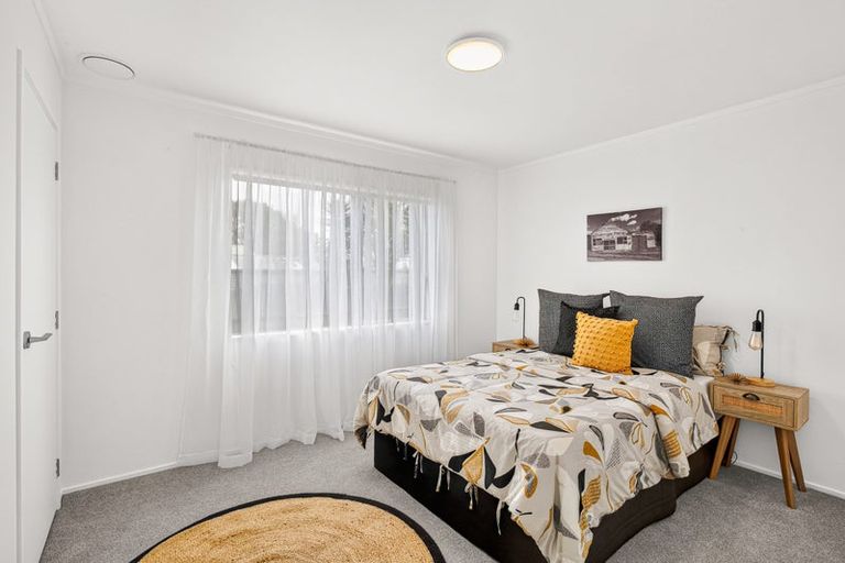 Photo of property in 15 Oleander Place, Bell Block, New Plymouth, 4312
