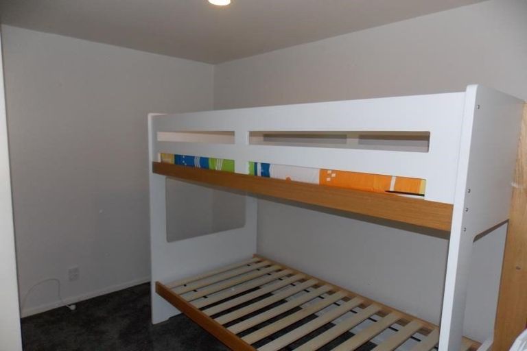 Photo of property in Terrace Heights Apartments, 2/163p The Terrace, Wellington Central, Wellington, 6011