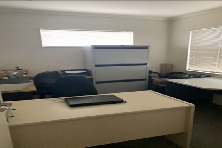 Photo of property in 11 Orbit Place, Flat Bush, Auckland, 2019