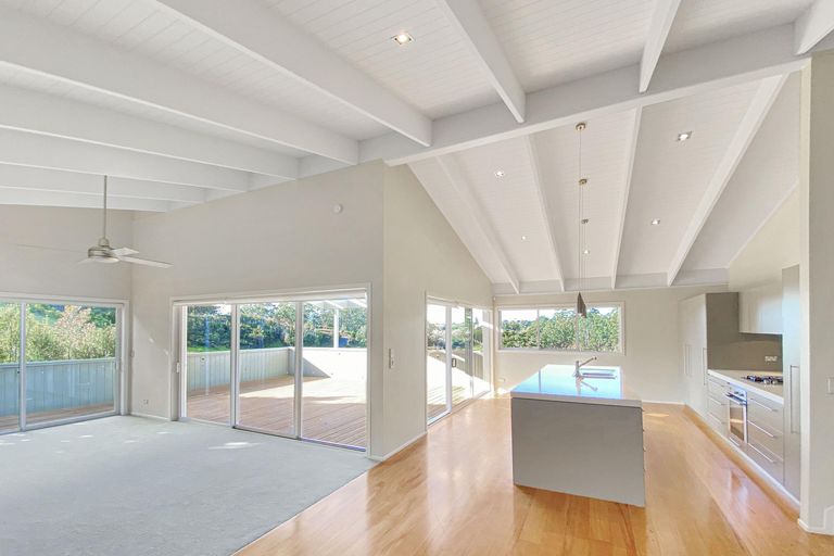 Photo of property in 22 Alderton Drive, Kerikeri, 0230