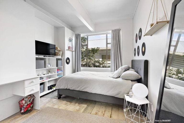 Photo of property in 23 Lonsdale Crescent, Rongotai, Wellington, 6022