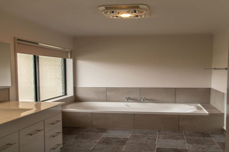 Photo of property in 327 Princes Drive, Britannia Heights, Nelson, 7010