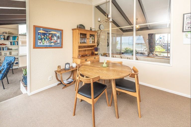 Photo of property in 4 Kapiti Terrace, Castlecliff, Whanganui, 4501