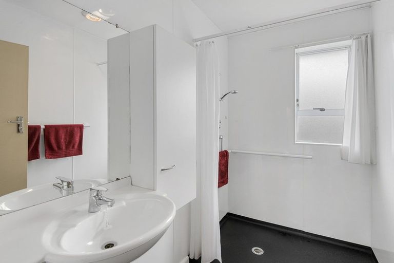 Photo of property in 203 Grahams Road, Burnside, Christchurch, 8053