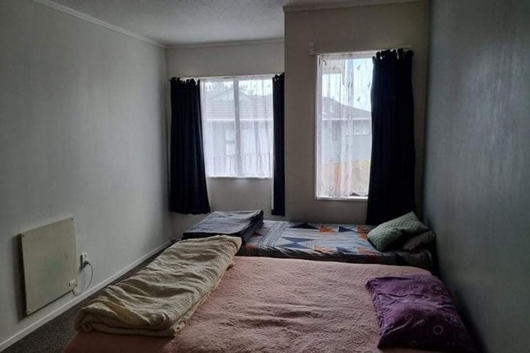 Photo of property in 6 Flinders Place, Johnsonville, Wellington, 6037