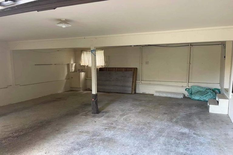 Photo of property in 9 Elmira Place, Browns Bay, Auckland, 0630