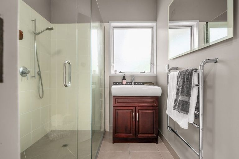 Photo of property in 6 Marnane Terrace, St Andrews, Hamilton, 3200