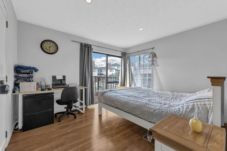 Photo of property in 31 Everglade Drive, Goodwood Heights, Auckland, 2105