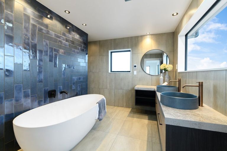 Photo of property in 54 Wainui Road, Silverdale, 0932