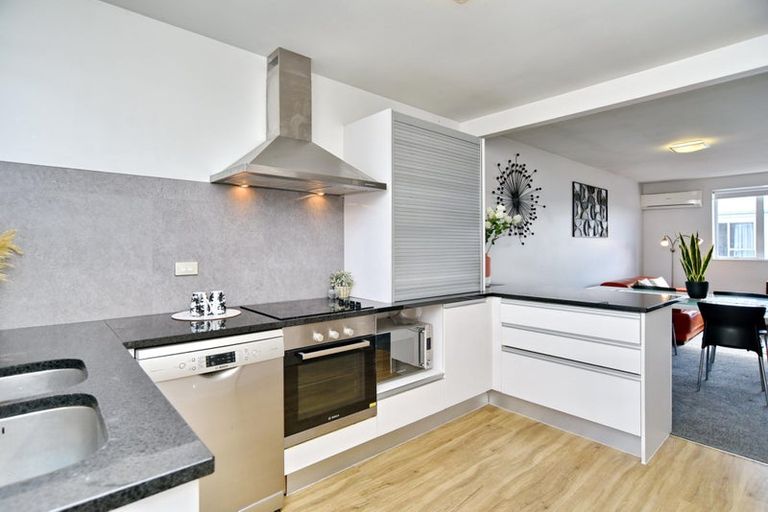 Photo of property in 2/27 Brockworth Place, Riccarton, Christchurch, 8011