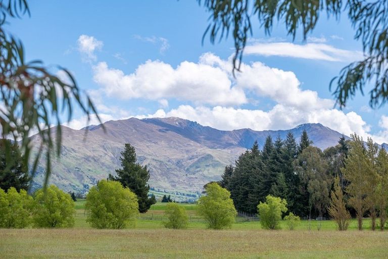 Photo of property in 658 Ballantyne Road, Wanaka, 9382