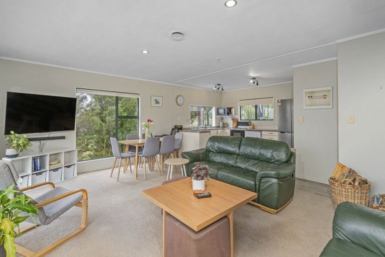 Photo of property in 10 Christa Court, Whitianga, 3510