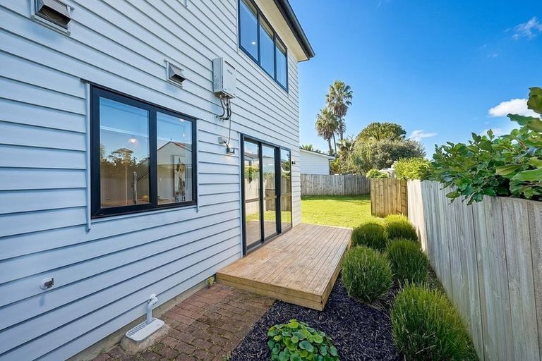 Photo of property in 29a Mackenzie Street, Te Atatu South, Auckland, 0610