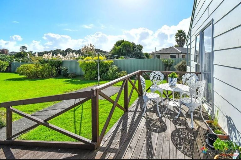 Photo of property in 7 Bluewater Place, Wattle Downs, Auckland, 2103