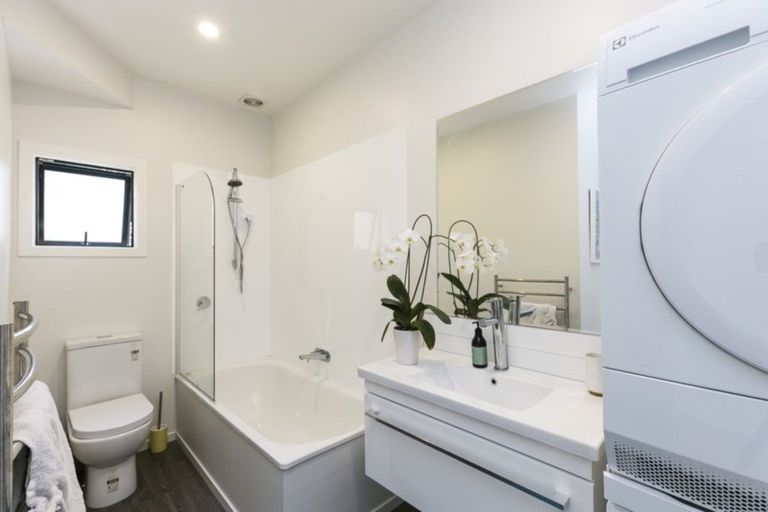 Photo of property in 89 Totara Road, Miramar, Wellington, 6022