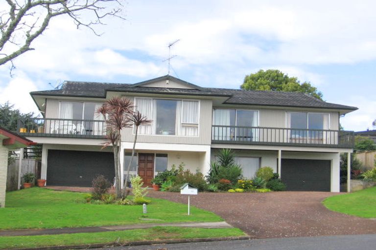 Photo of property in 18 Beaconview Rise, Farm Cove, Auckland, 2012