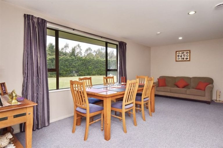 Photo of property in 7 Scarlett Oak Drive, West Melton, Christchurch, 7671