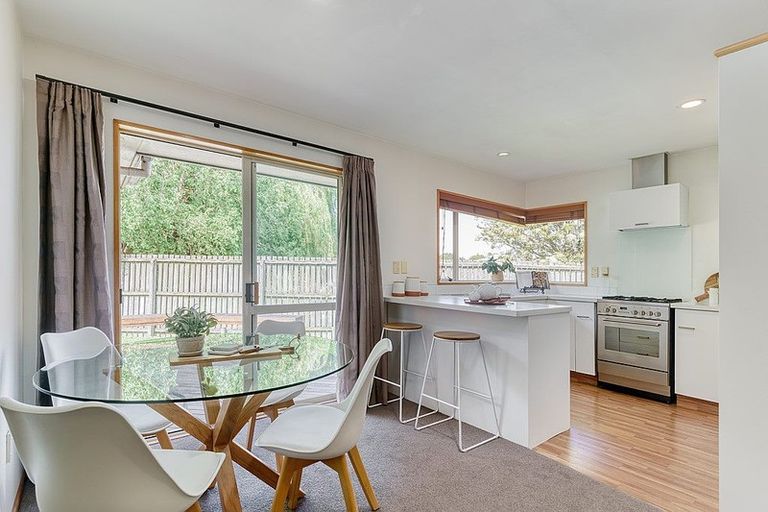 Photo of property in 2/45b Trafford Street, Harewood, Christchurch, 8051