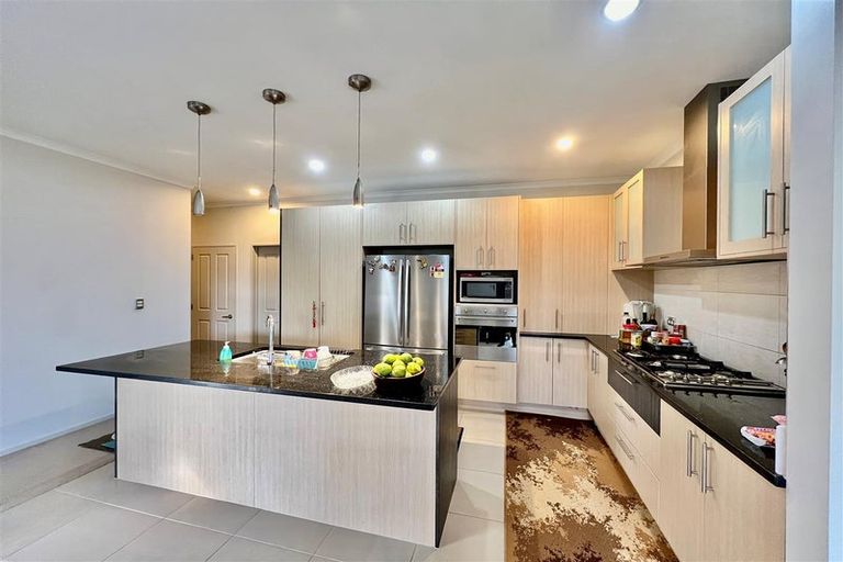 Photo of property in 27 Goh Place, Manurewa, Auckland, 2105