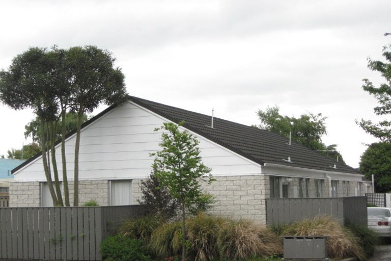 Photo of property in 2/11 Harvey Terrace, Richmond, Christchurch, 8013