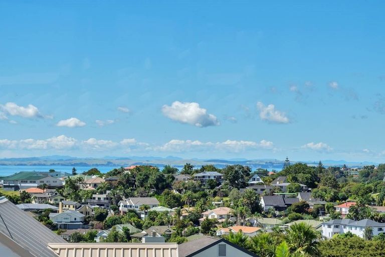 Photo of property in 11 Caversham Drive, Torbay, Auckland, 0630