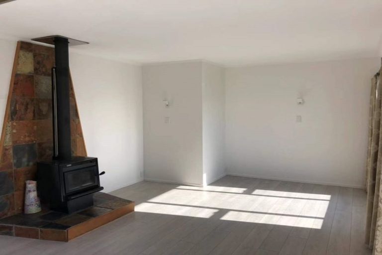 Photo of property in 36 Murvale Drive, Bucklands Beach, Auckland, 2014