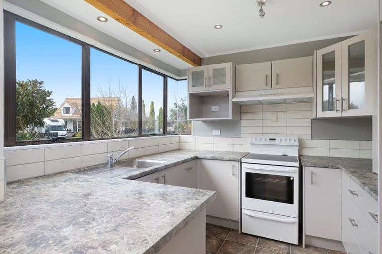 Photo of property in 20 Harbour Crest Drive, Waiuku, 2123