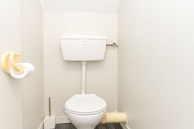 Photo of property in 5 Larkins Street, Helensburgh, Dunedin, 9010