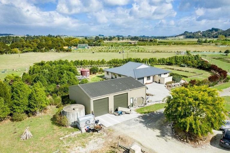 Photo of property in 194 Flyger Road, Mata, Whangarei, 0171