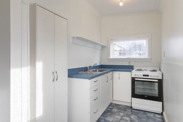 Photo of property in 18 Cole Street, Dannevirke, 4930