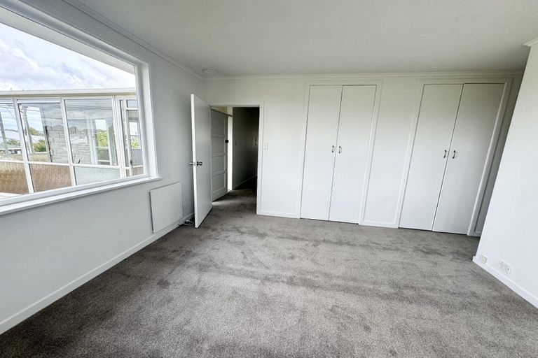 Photo of property in 74 Mcleod Road, Te Atatu South, Auckland, 0610