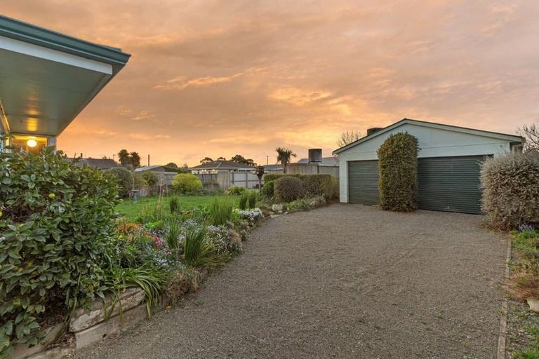 Photo of property in 21 Reeves Street, Cheviot, 7310