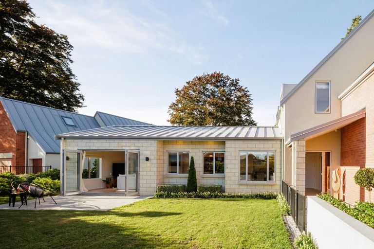 Photo of property in 3 Le Quesnoy Place, Cambridge, 3434