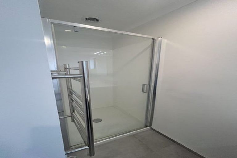 Photo of property in 15 Sealord Place, Manurewa, Auckland, 2102