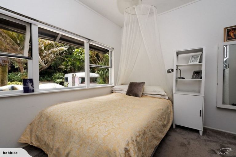 Photo of property in 54 Beach Valley Road, Piha, New Lynn, 0772