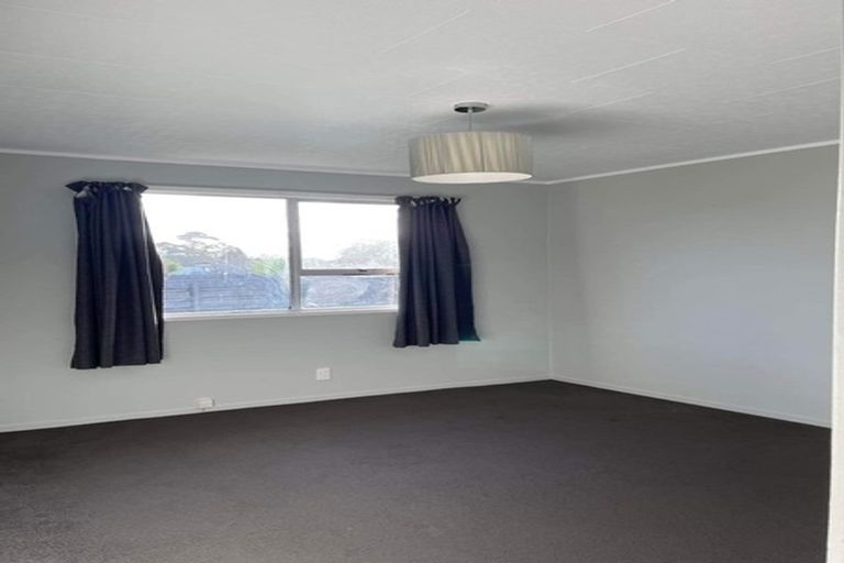 Photo of property in 16 Palermo Place, Clover Park, Auckland, 2023