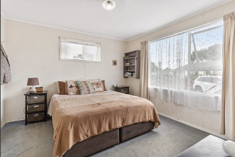 Photo of property in 8 Harrier Place, Papakura, 2110